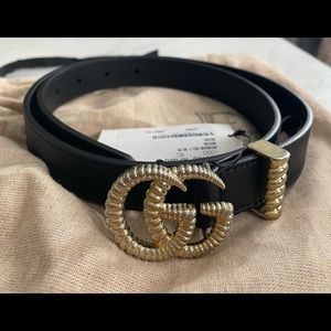 Authentic Gucci leather belt with torchon Double G buckle. Size 80